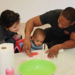 papa mama bebe pintando